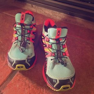 Salomon XR mission trail running shoes size 11